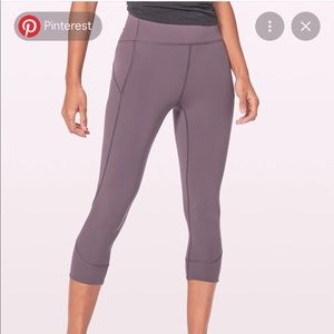 Lululemon In movement crops- Size 8